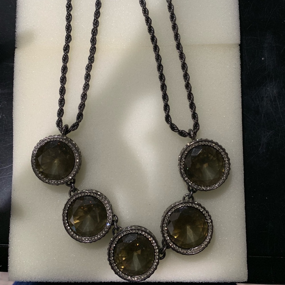 Banana republic necklace